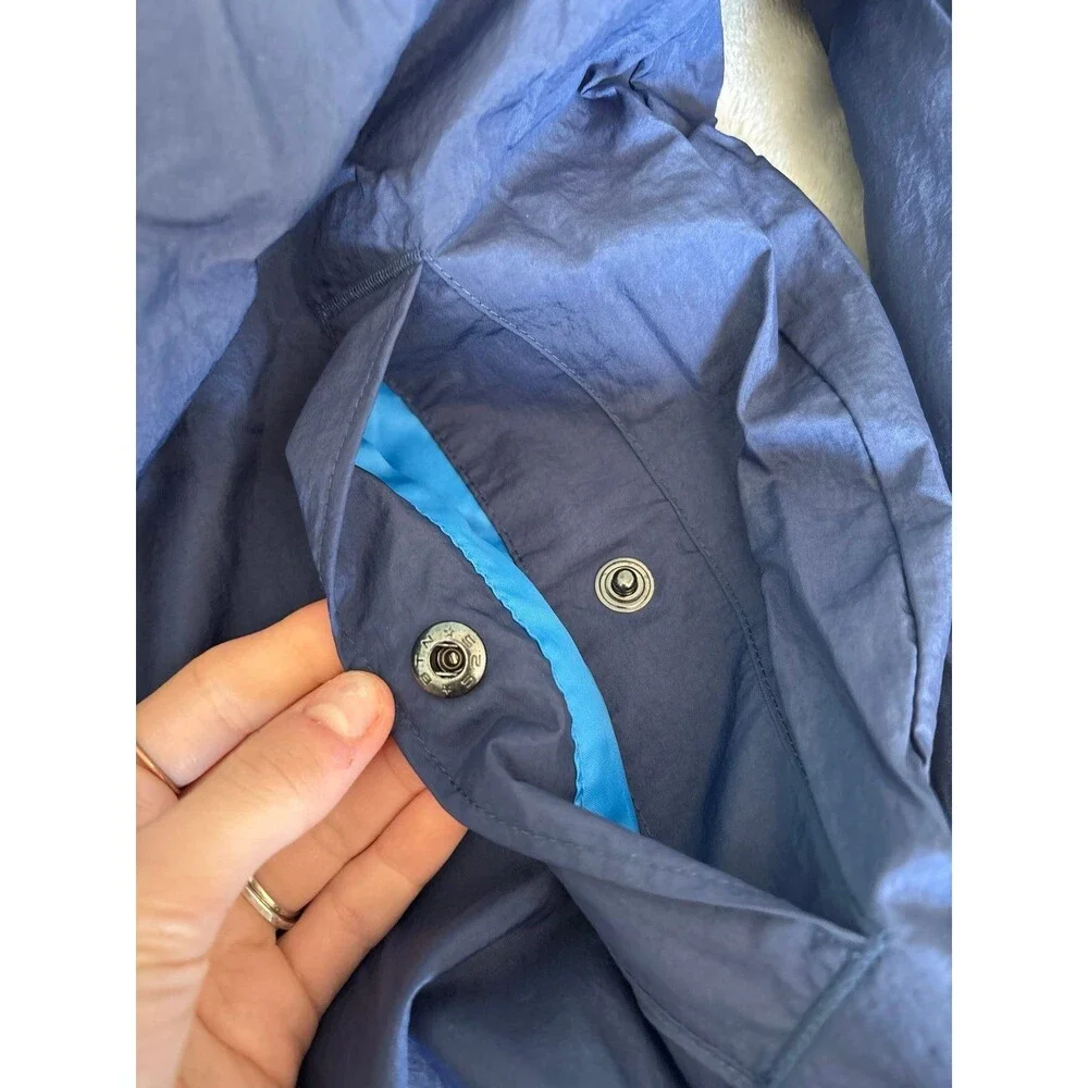 Women's Nike windbreaker rain jacket navy blue pockets Athletic sportswear NWOT